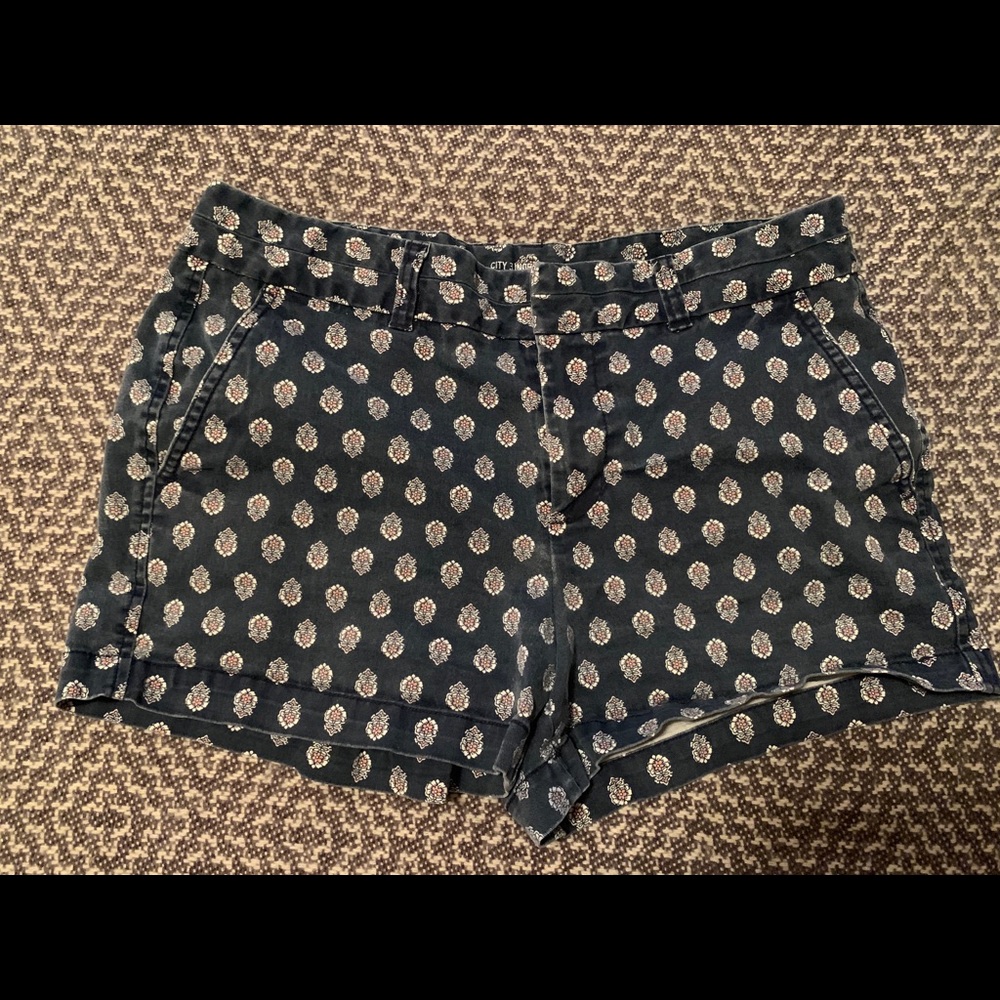Women’s GAP Shorts 3”